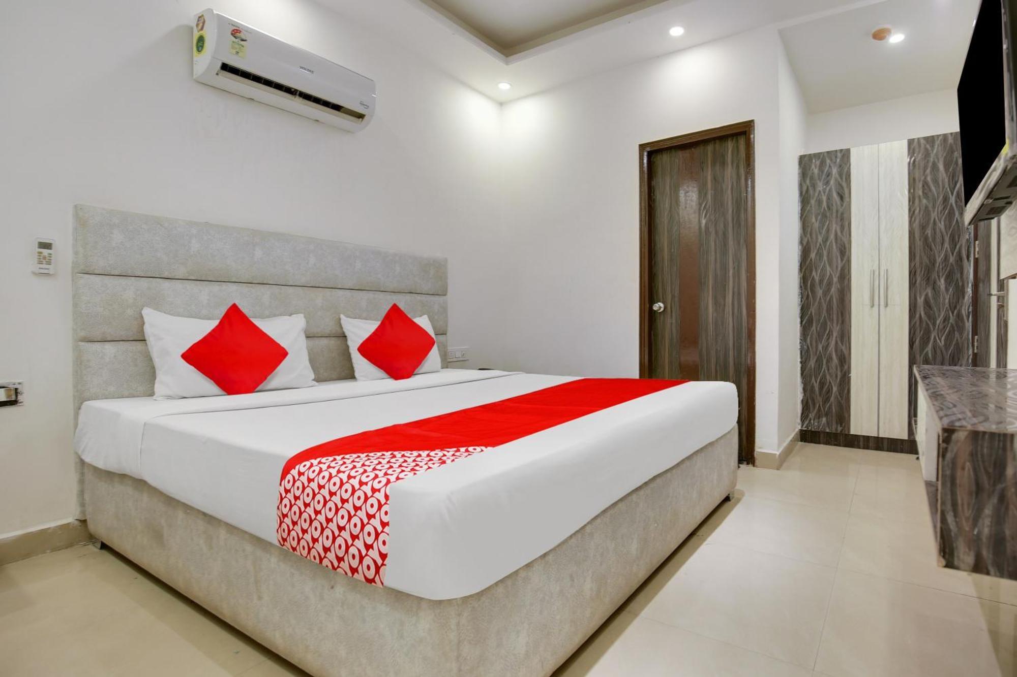 Hotel O Av Continental Zirakpur Ngoại thất bức ảnh